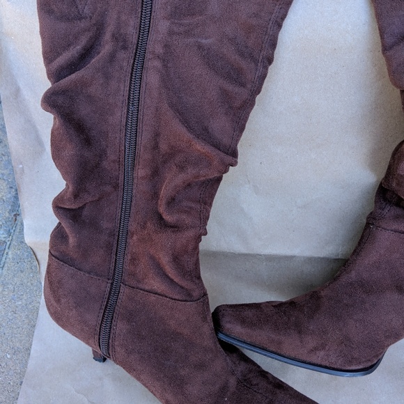 Hillard and Hansen slouchy boots - Picture 7 of 8